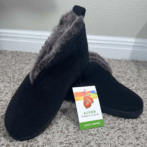 Acorn Black Bootie Slippers with Plush Lining - Picture 1 of 7